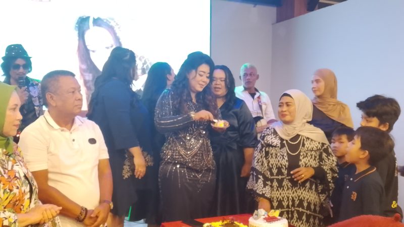 filter: 0; fileterIntensity: 0.0; filterMask: 0; hdrForward: 0; brp_mask:0;
brp_del_th:null;
brp_del_sen:null;
delta:null;
module: photo;hw-remosaic: false;touch: (0.45833334, 0.53828126);sceneMode: 8;cct_value: 0;AI_Scene: (-1, -1);aec_lux: 0.0;aec_lux_index: 0;HdrStatus: auto;albedo:  ;confidence:  ;motionLevel: -1;weatherinfo: null;temperature: 34;